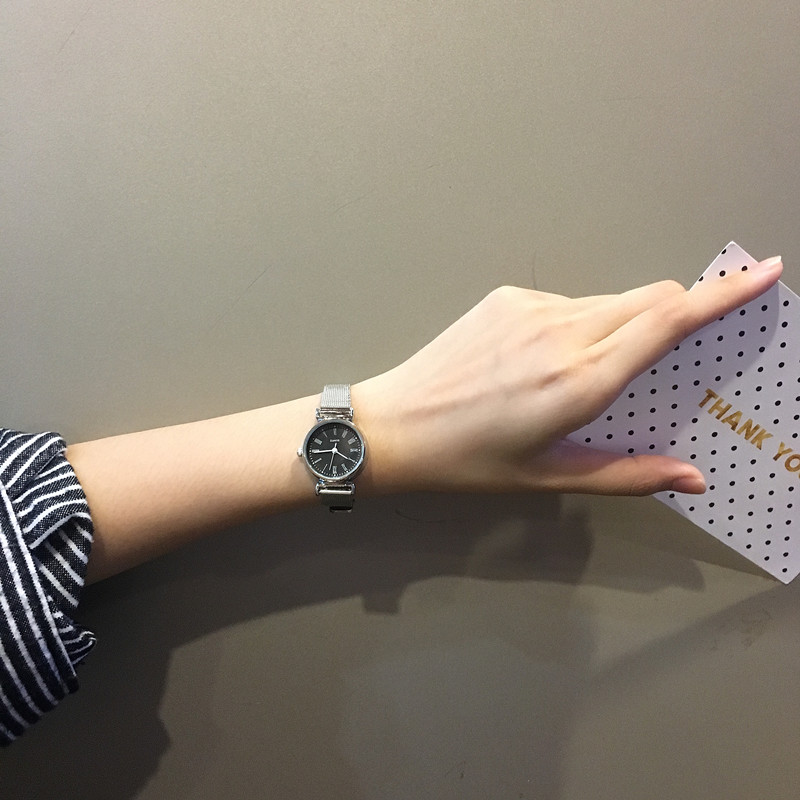 팔찌 시계 소녀 학생 간단한 트렌드 패션 금속 링크 신선한 작은 석영