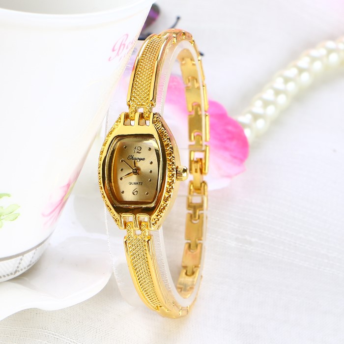 간단한 트렌드 여성 학생 시계 스트랩 작은 패션 금속 팔찌 캐주얼 석영 시계의 버전