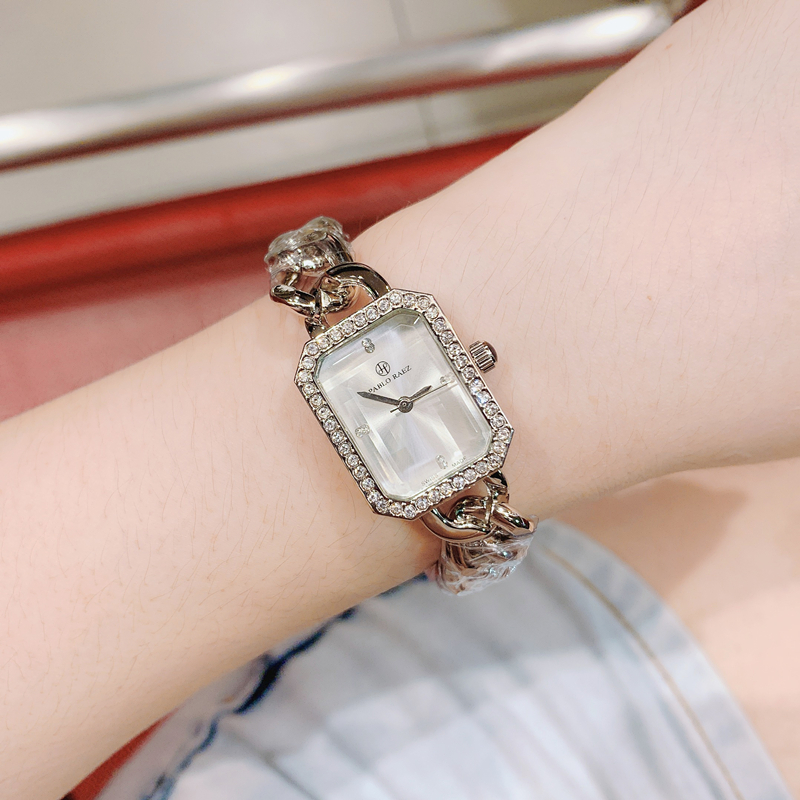 여성 손목시계 캐주얼 석영여 심플하고 세련된 유럽역 아로마 메탈 팔찌 로즈
