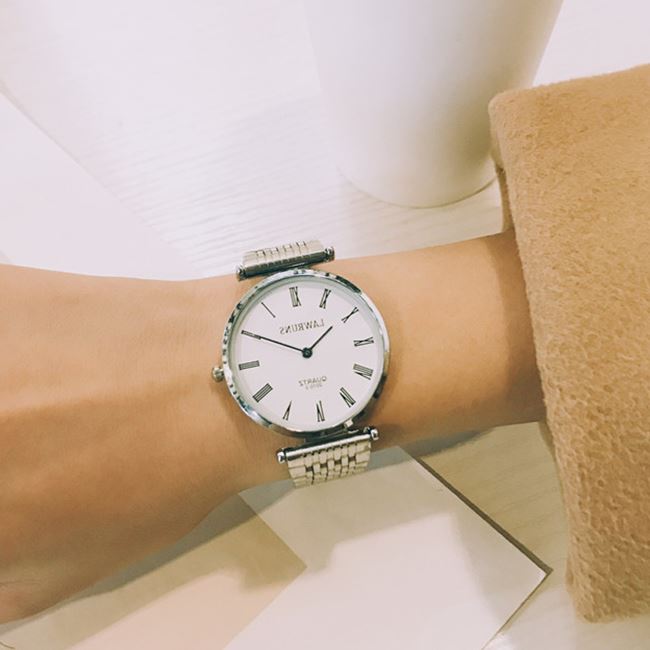 멋진 하라주쿠 스타일 학생 커플 간단한 빈티지 금속 강철 벨트 패션 여자와 남자 모델 시계