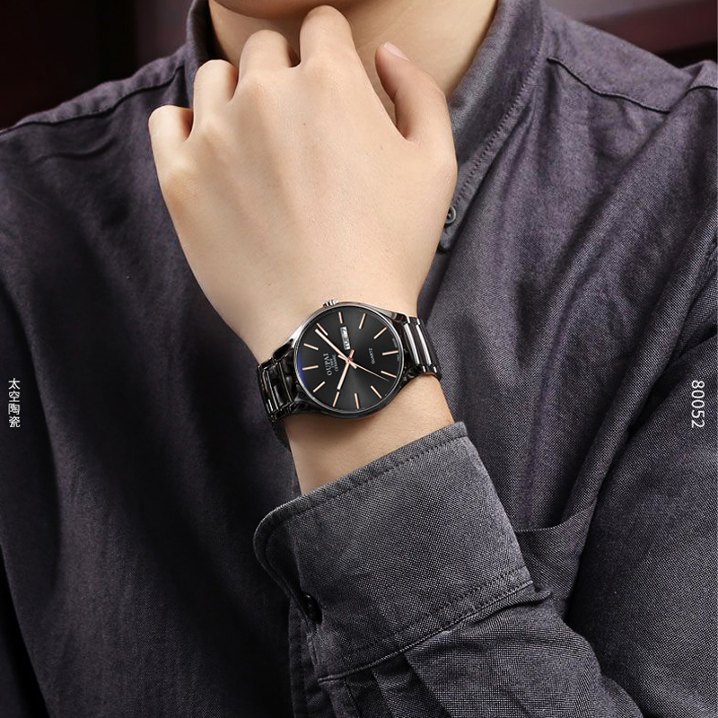 유럽 ​​ 남자 방수 패션 남성 학생 발광 검은 세라믹 시계 빈티지 간단한