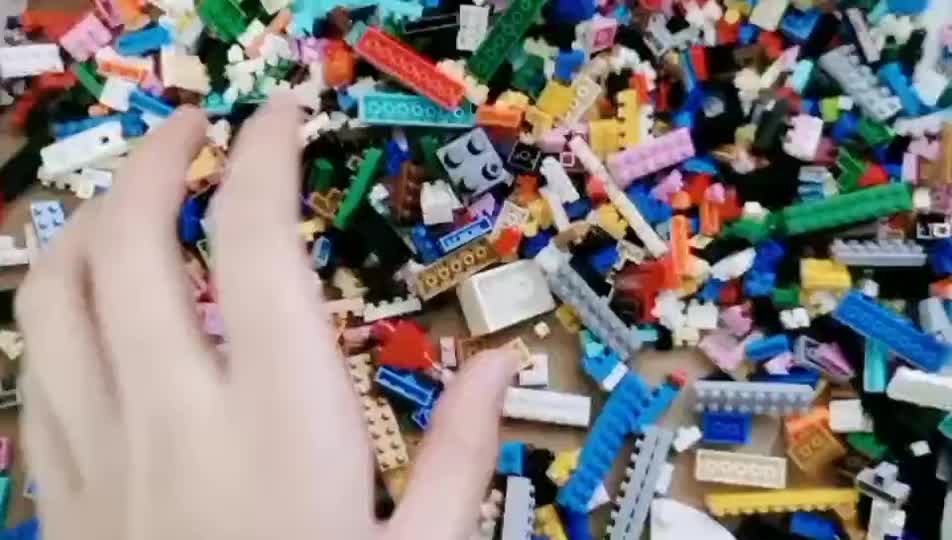 성인 3D 입체 퍼즐 KAWS 높은 난이도 소년과 소녀 장난감 작은 입자를 조립하는 레고 블록과 호환