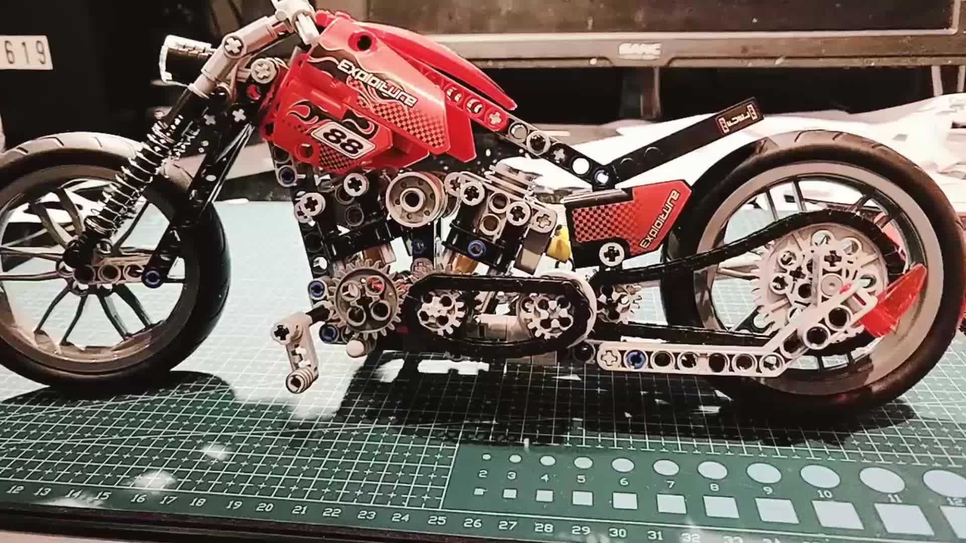 레고 할리 오토바이 시리즈 기계 조립 모델 소년 조립 장난감 먹는 치킨 퍼즐 빌딩 블록 호환