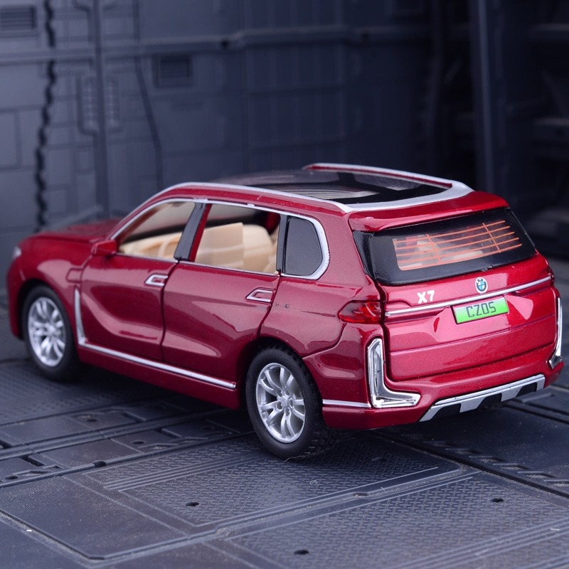 시뮬레이션 X7 합금 자동차 모델 사운드 및 라이트 풀백 SUV 금속 장난감 생일 선물