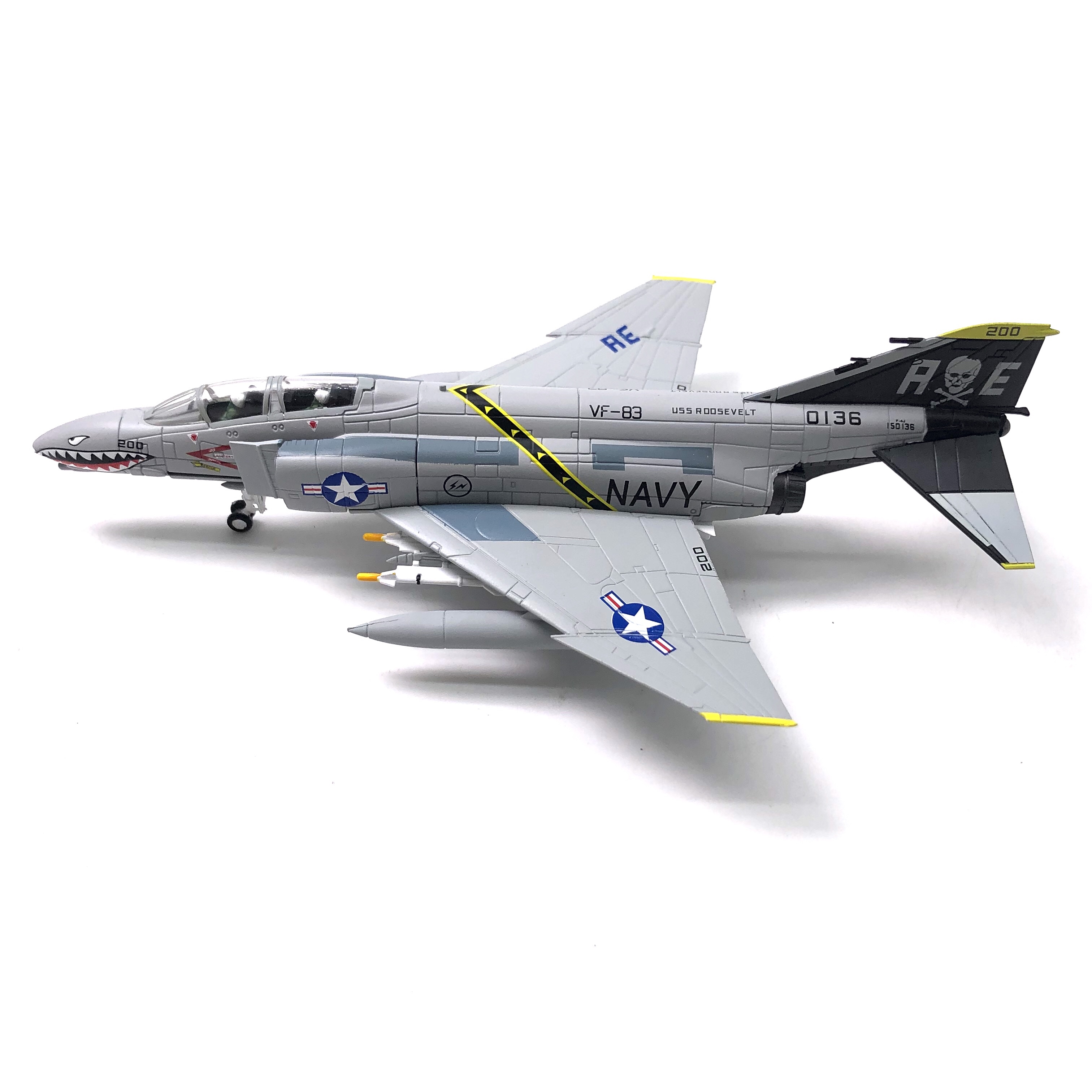1/100 F-4 Ghost Fighter Bomber Jolly Roger 미국 항공 모함 군함 항공기 모델