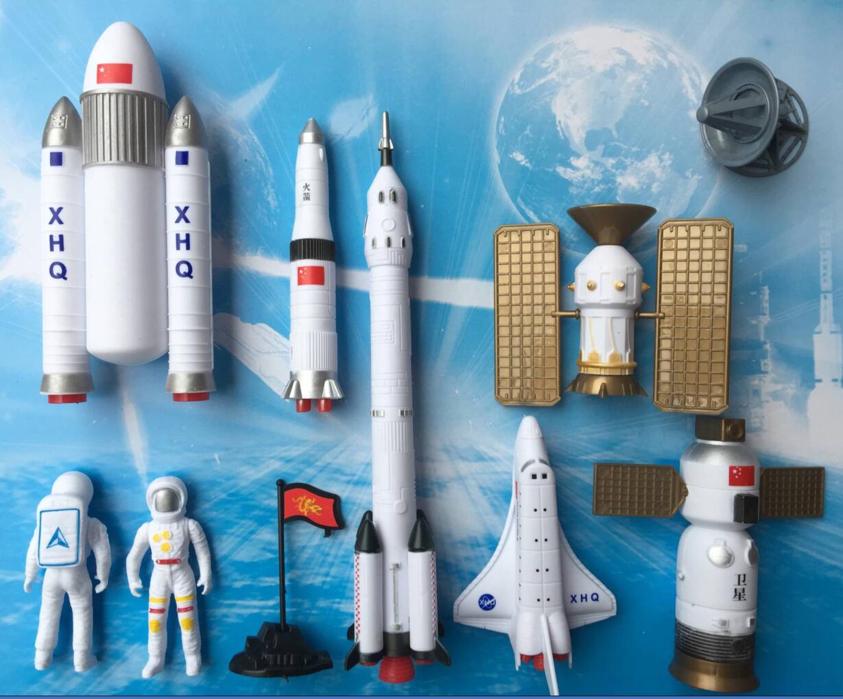 작은 전투 장난감 우주 로켓 왕복선 우주선 궤도 위성 소년 소녀 퍼즐 모델