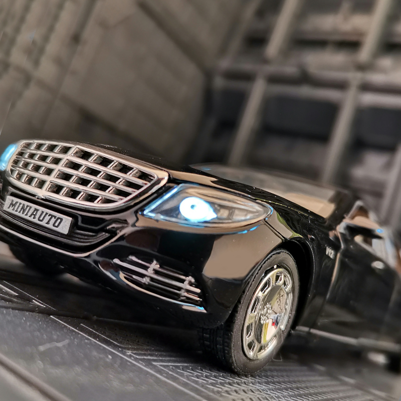 시뮬레이션 Maybach S650 확장 리무진 자동차 모델 합금 생일 선물 장난감 소년