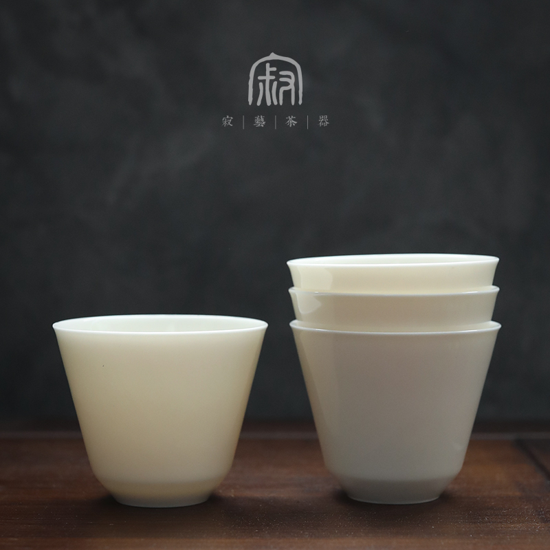 Ji Yi Dehua 흰색 도자기 목련 차 컵 대형 전통 세트 단일 마스터 간단한 순수한 색상