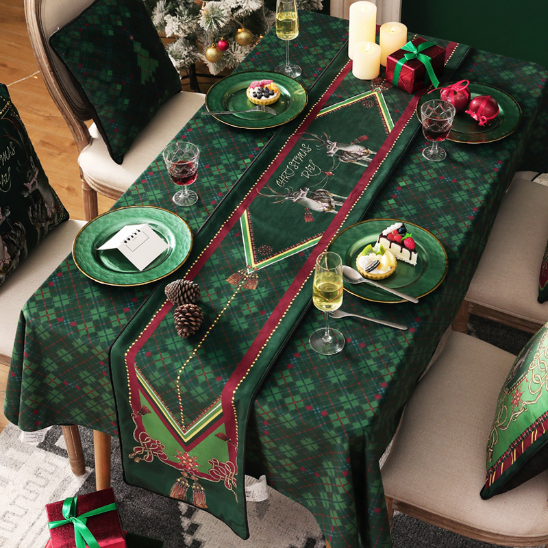 테이블 러너 유럽 스타일의 고급 럭셔리 크리스마스 장식 천 커피 테이블 커버 타월 커버 천 미국 인 신발 캐비닛 타월 긴 침대 플래그