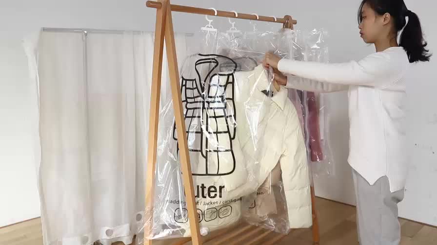매달려있는 투명 다운 재킷 압축 가방 4 팩, 진공 가방, 대형 의류 및 의류 정리 보관 가방