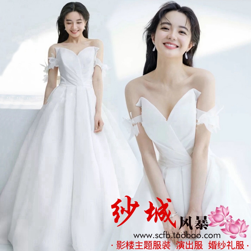 2020 새로운 한국 스타일 문학 흰색 원 숄더 테마 웨딩 사진 스튜디오 의류 스튜디오 사진 사진 드레스