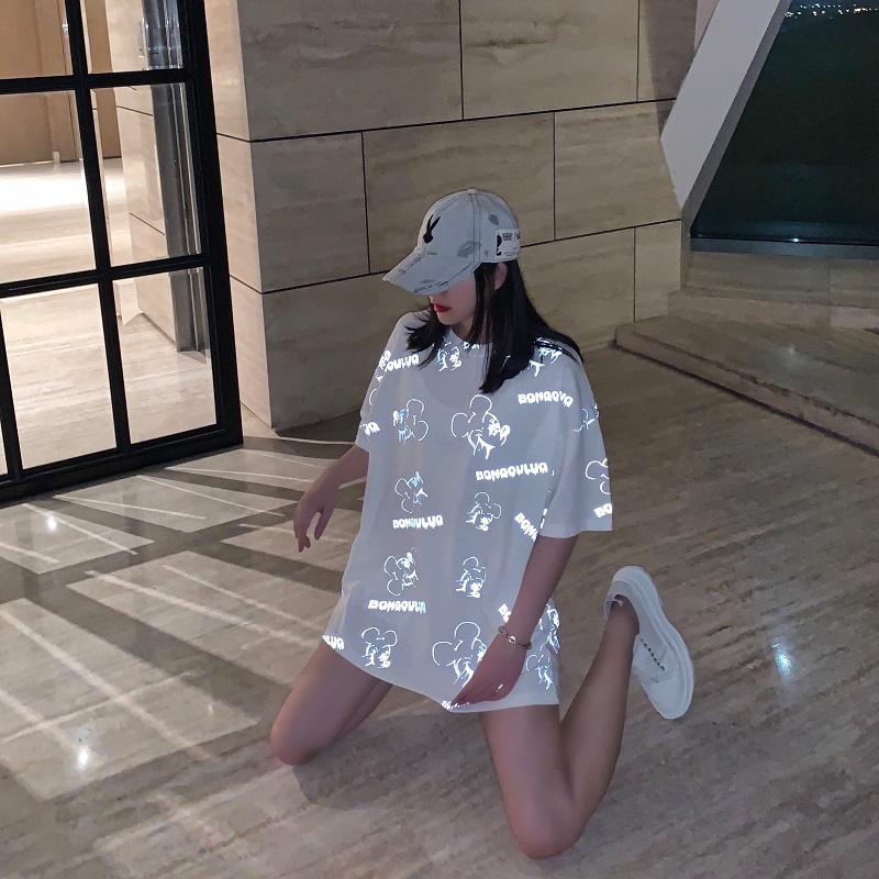 반사 반팔 티셔츠 여성 브랜드 슈퍼 핫 미디 여름 커플 루즈핏 반팔