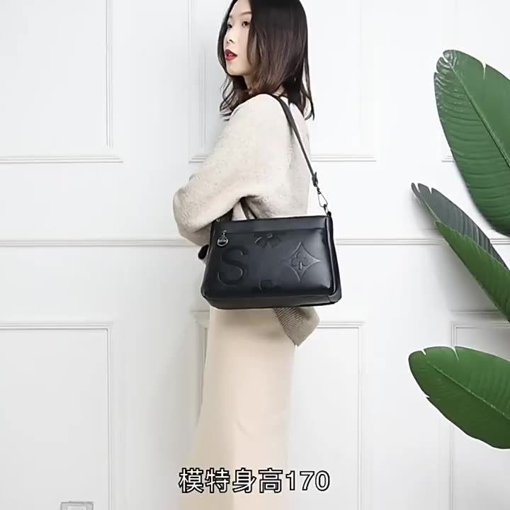 부드러운 가죽 가방 여성 여름 2021 패션 중년 어머니 그랜드 시어머니 어깨 메신저 정품