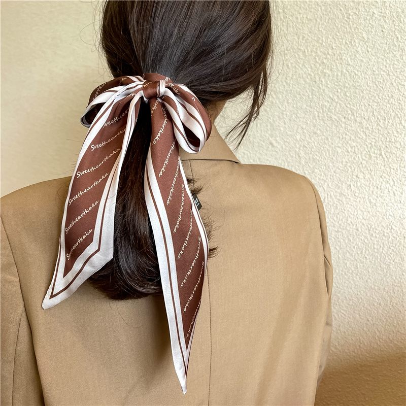 실크 스카프 작은 긴 스트립 여성 봄 가을 영어 문자 간단한 베벨 묶인 가방 여름