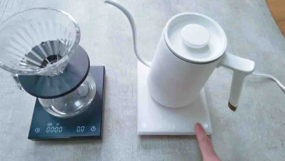 Taimo 홈 커피 세트 온도 조절식 손 씻기 냄비 그라인더 전자 저울 V 자형 필터 컵 식기 선물 상자 풀 세트