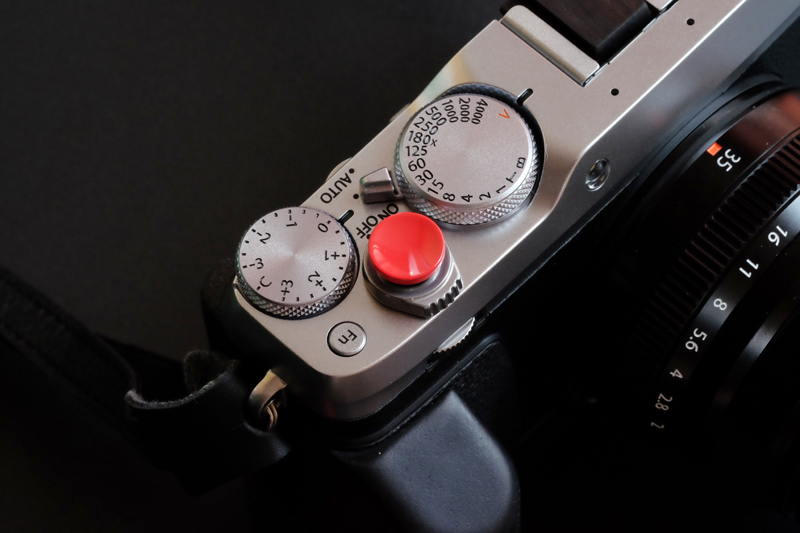 순수한 구리 빨간색 페인트 오목 및 볼록 표면 안티 풀림 바이스 스튜디오 디자인으로 만든 카메라 셔터 버튼